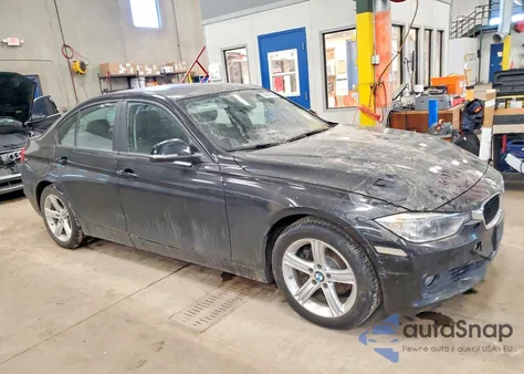2013 BMW 328 Xi z USA, uszkodzony, nr VIN WBA3B3C51DF535564